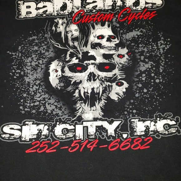 Badlands vintage motorcycle tshirt - Picture 2 of 3